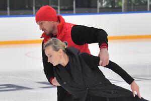 Узнать невозможно: как выглядит в больнице жена Костомарова