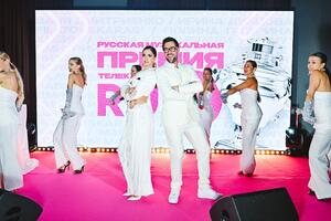        :    pre-party  RU.TV