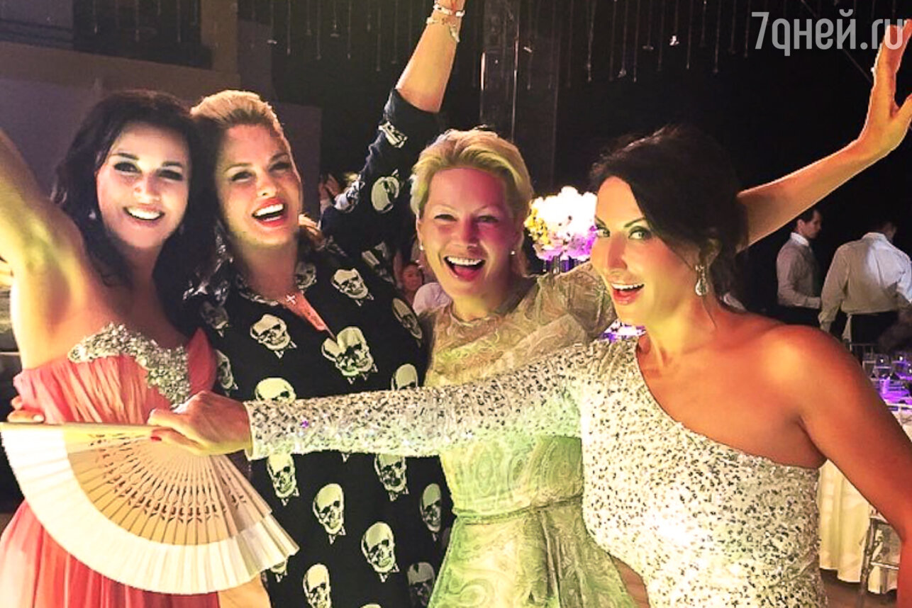 Анна Семенович и Алика Смехова