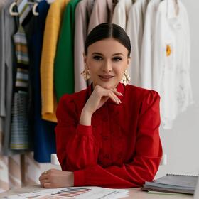 Алена Акман 