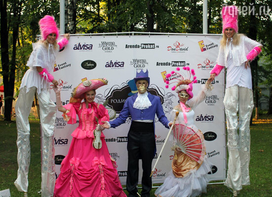 Праздник в стиле любимых  всеми сказок Льюиса Кэрролла