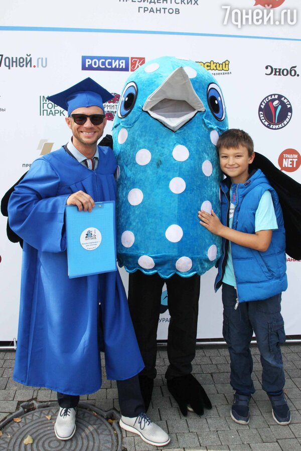 Дмитрий Хрусталев с сыном Алисы Гребенщиковой Алексеем 